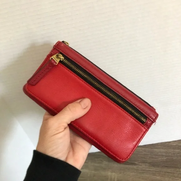 FOSSIL Red Leather Wallet - Picture 2 of 15